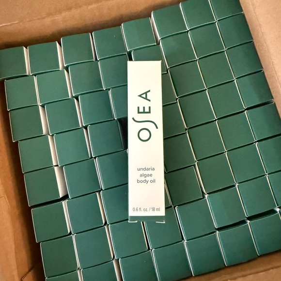 Reseller Lot 64 Osea Undaria Algae Body Oil Travel Size 0.6 Oz. New - Picture 1 of 4